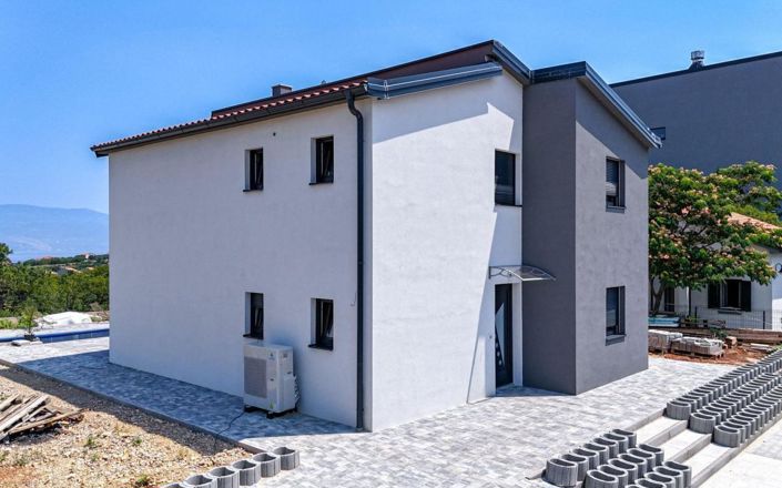 Image No.14-4 Bed Property for sale