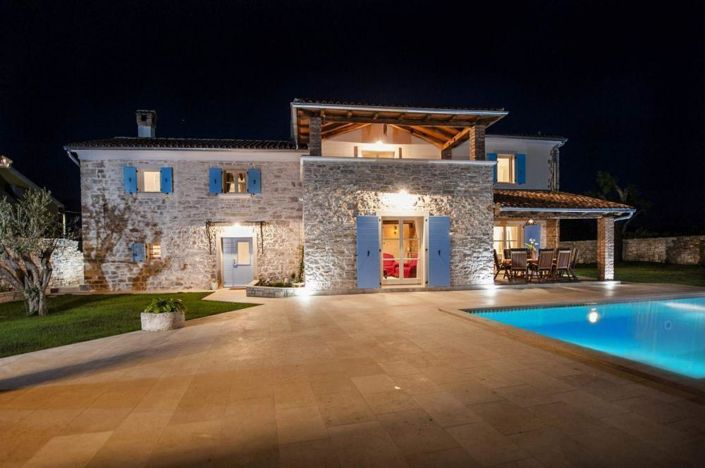 Image No.1-Propriété de 4 chambres à vendre à Croatie