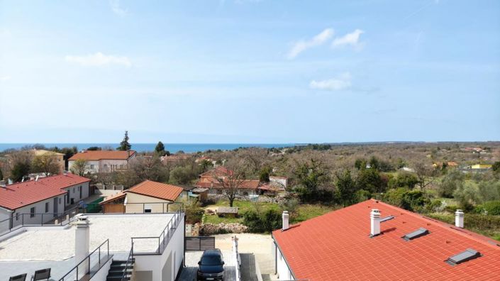 Image No.16-4 Bed Property for sale