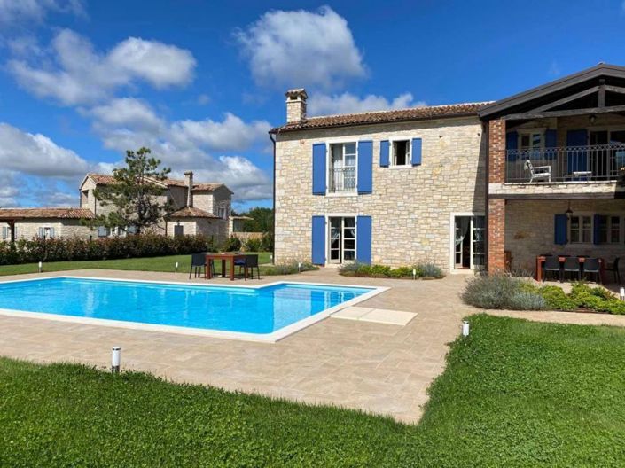 Image No.1-3 Bed Property for sale