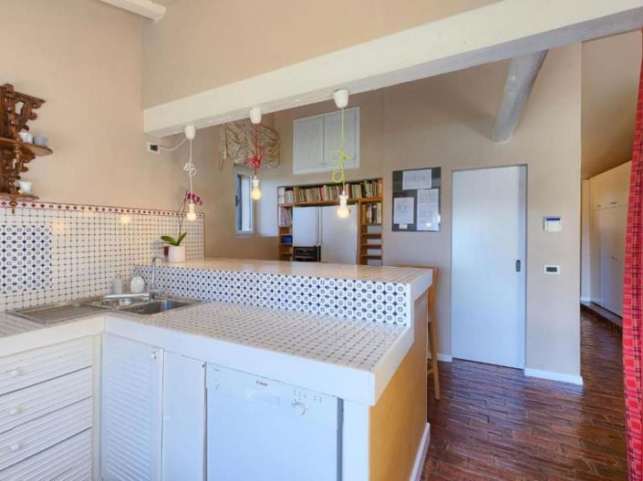 Image No.16-4 Bed Property for sale