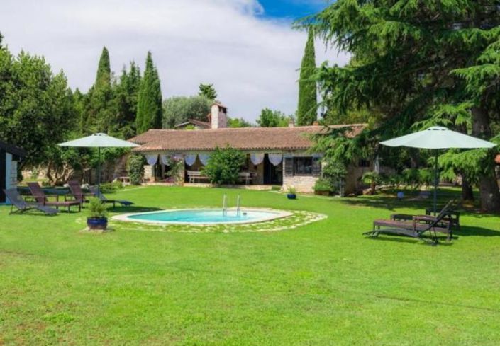 Image No.4-4 Bed Property for sale