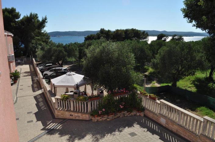 Image No.2-Propriété de 14 chambres à vendre à Croatie