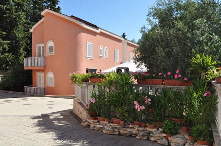 Image No.5-Propriété de 14 chambres à vendre à Croatie