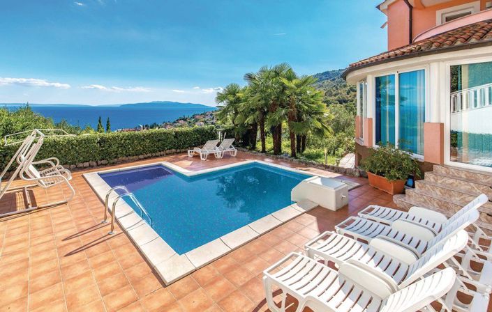 Image No.2-5 Bed Property for sale