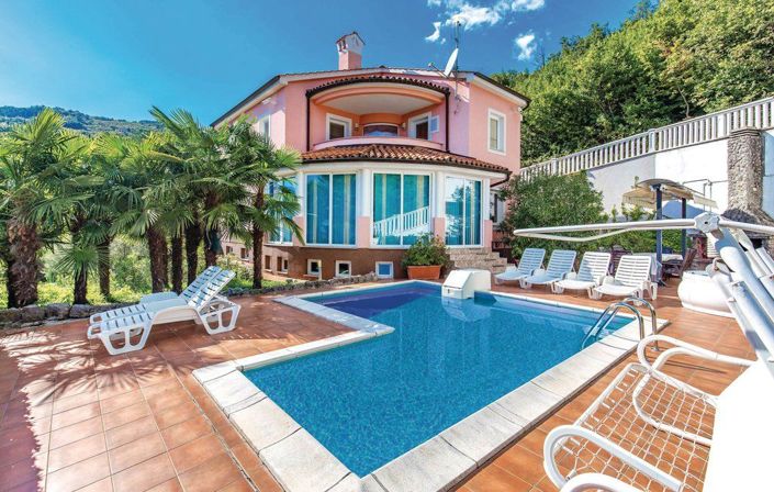 Image No.3-5 Bed Property for sale
