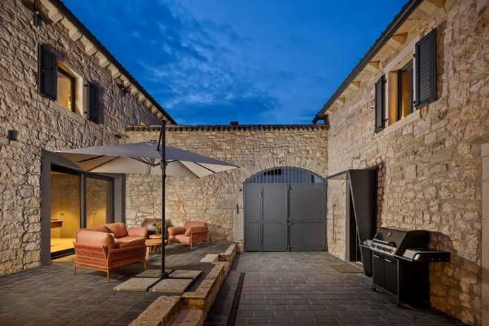 Image No.3-Propriété de 4 chambres à vendre à Porec