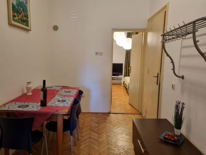 Image No.12-4 Bed Property for sale