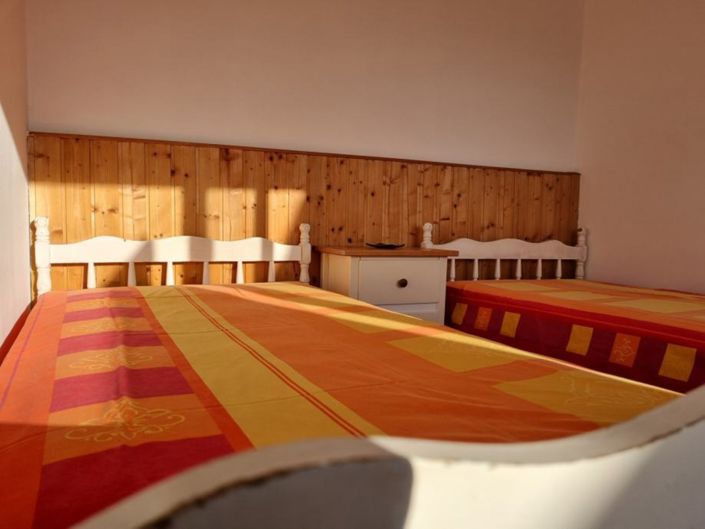 Image No.17-4 Bed Property for sale