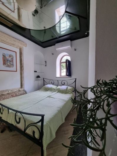 Image No.3-4 Bed Property for sale