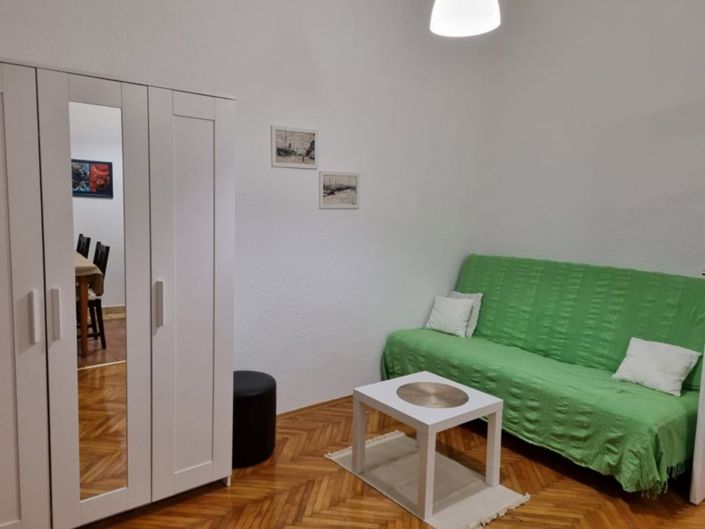 Image No.9-4 Bed Property for sale