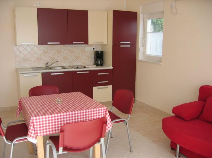 Image No.5-8 Bed Property for sale