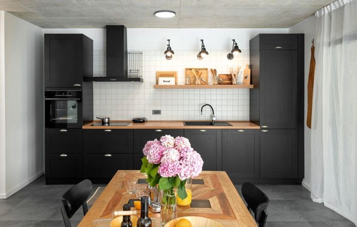 Image No.21-2 Bed Property for sale