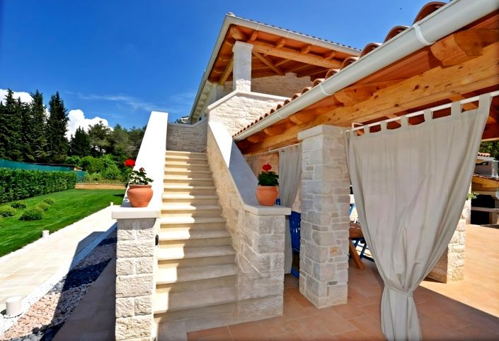 Image No.3-Propriété de 4 chambres à vendre à Porec