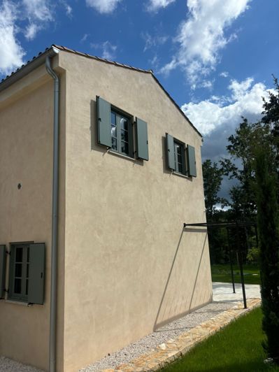 Image No.13-3 Bed Property for sale