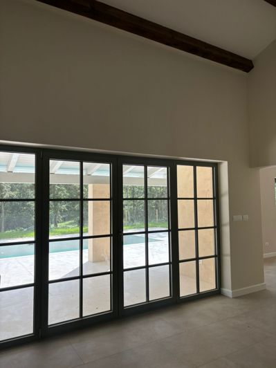 Image No.25-3 Bed Property for sale