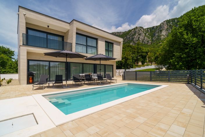 Image No.1-3 Bed Property for sale