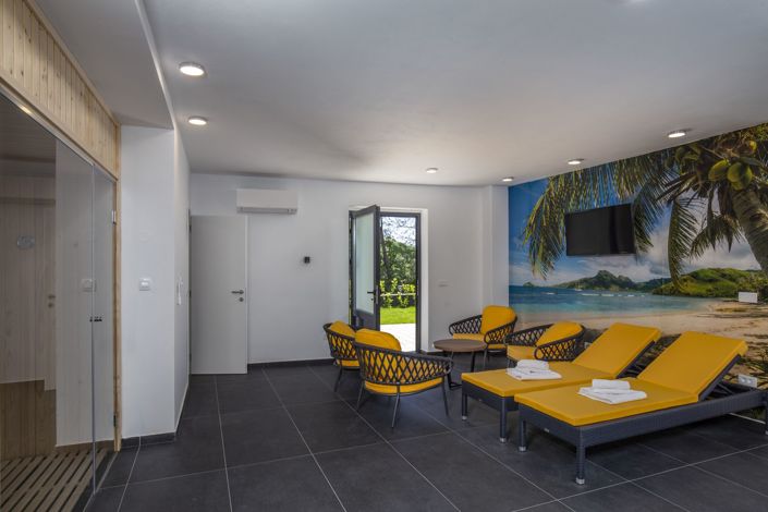 Image No.12-3 Bed Property for sale