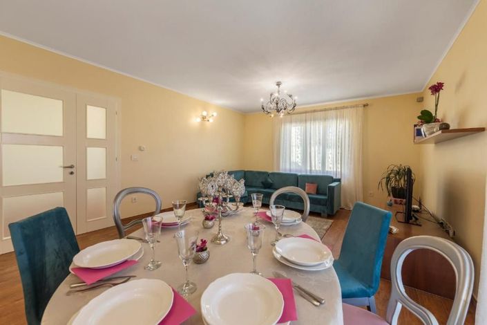 Image No.24-Propriété de 5 chambres à vendre à Vodnjan