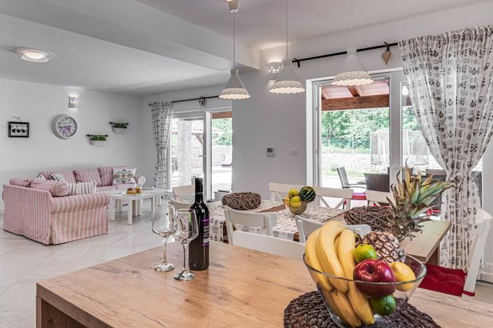 Image No.3-4 Bed Property for sale