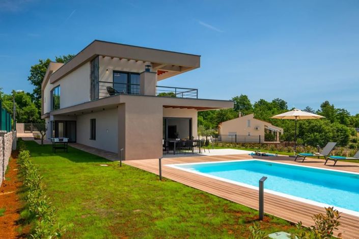 Image No.4-5 Bed Property for sale