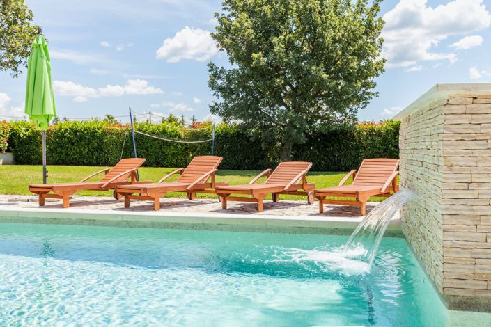 Image No.2-Propriété de 4 chambres à vendre à Višnjan