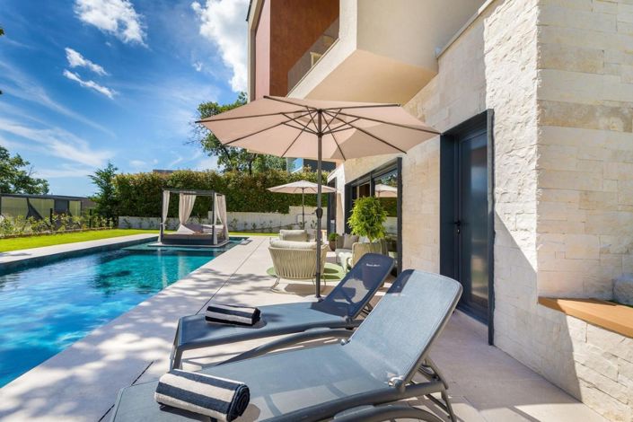 Image No.16-Propriété de 4 chambres à vendre à Porec