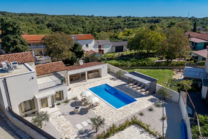 Image No.2-Propriété de 3 chambres à vendre à Kanfanar