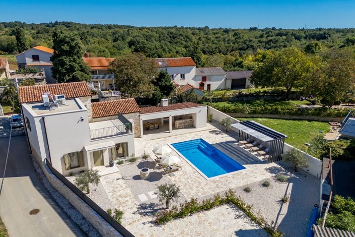 Image No.3-Propriété de 3 chambres à vendre à Kanfanar