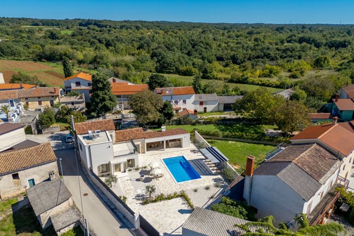 Image No.5-Propriété de 3 chambres à vendre à Kanfanar