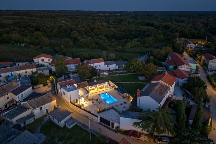 Image No.6-Propriété de 3 chambres à vendre à Kanfanar