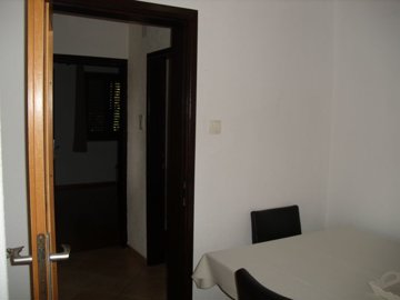 145570-554928