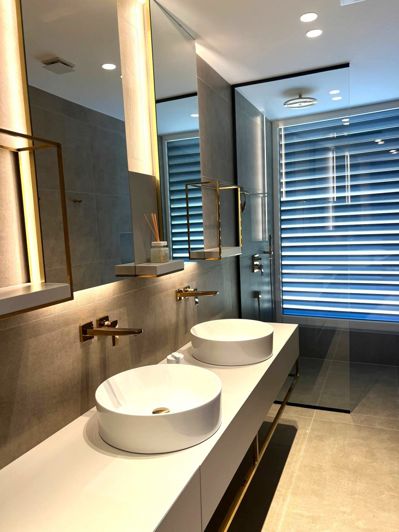 Image No.10-4 Bed Property for sale