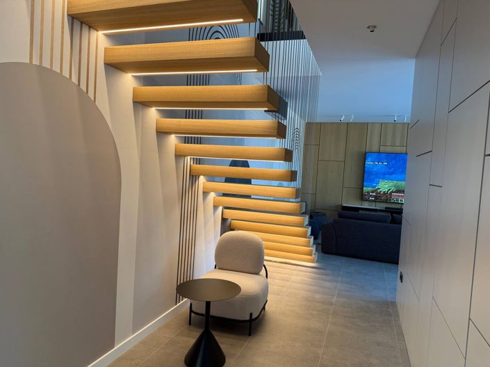 Image No.12-4 Bed Property for sale