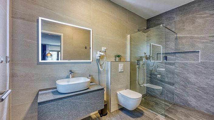 Image No.21-3 Bed Property for sale