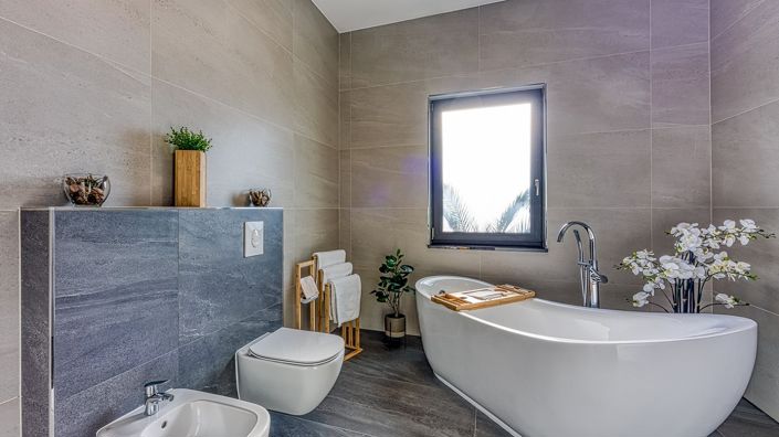 Image No.24-3 Bed Property for sale