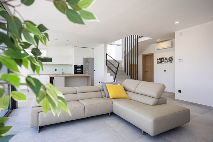 Image No.7-3 Bed Property for sale