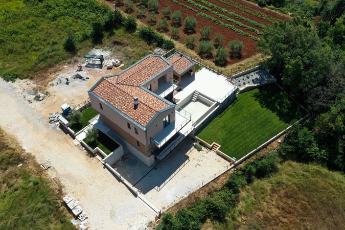 Image No.4-Propriété de 4 chambres à vendre à Višnjan