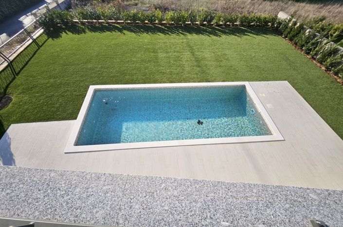 Image No.3-4 Bed Property for sale