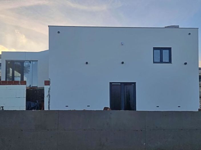 Image No.5-3 Bed Property for sale