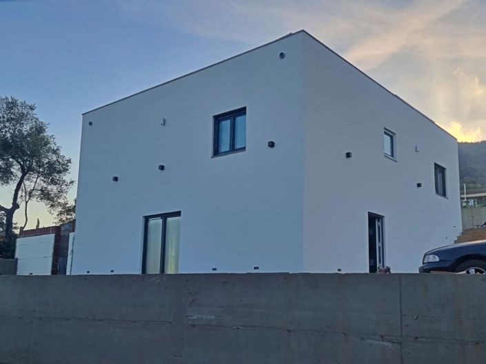 Image No.4-3 Bed Property for sale