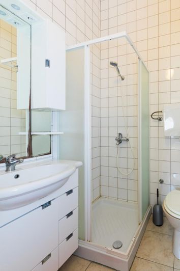 Image No.14-8 Bed Property for sale