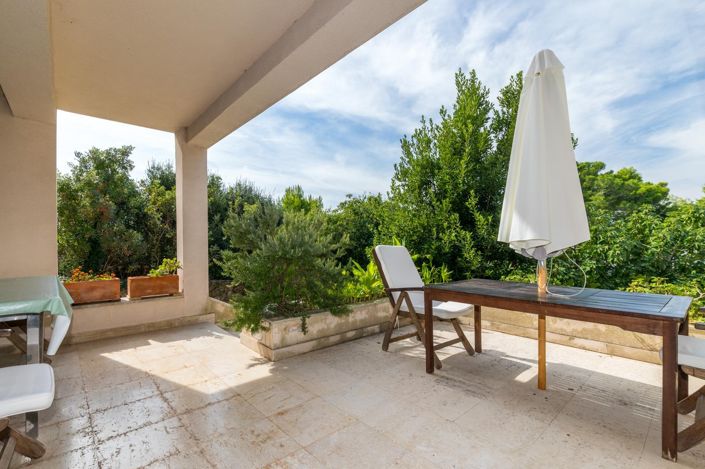 Image No.6-8 Bed Property for sale