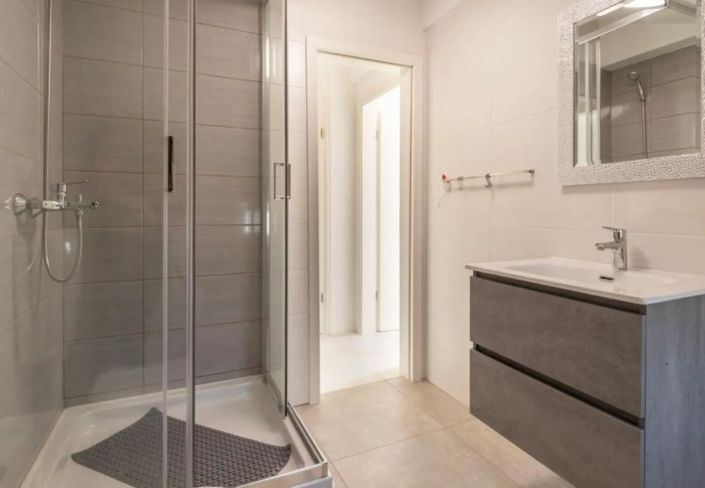 Image No.23-Propriété de 4 chambres à vendre à Nin