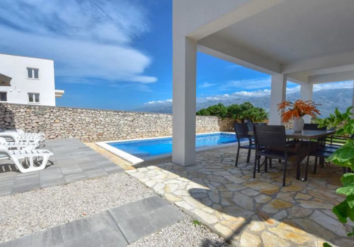 Image No.9-Propriété de 4 chambres à vendre à Nin