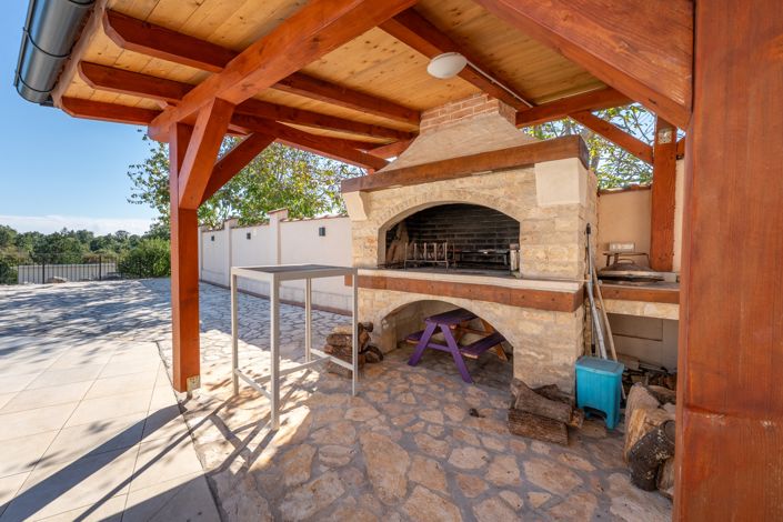 Image No.3-Propriété de 4 chambres à vendre à Žminj