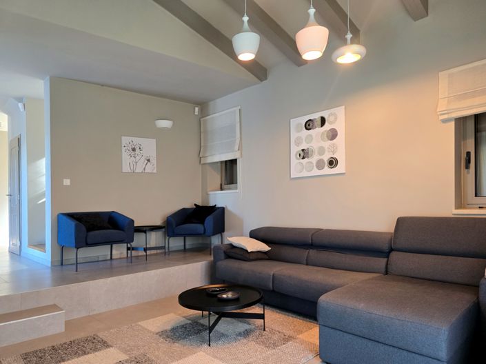 Image No.11-3 Bed Property for sale