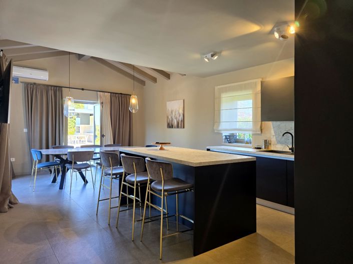 Image No.16-3 Bed Property for sale