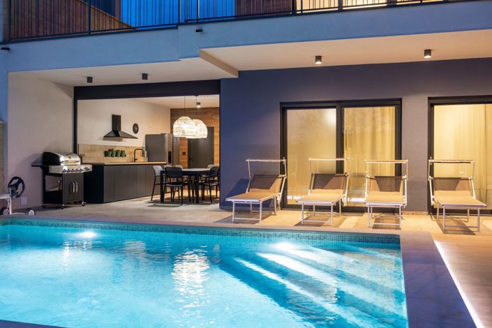 Image No.18-4 Bed Property for sale