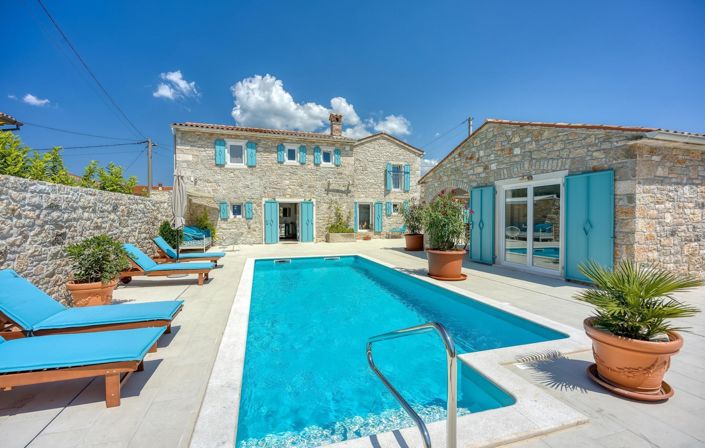 Image No.1-4 Bed Property for sale
